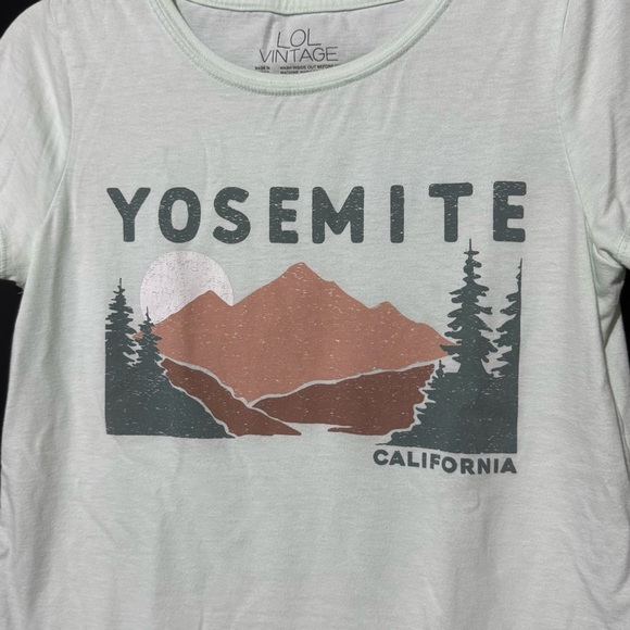 Girls | Size XL 14/16 | Mint Green | Yosemite Tee - Picture 2 of 3